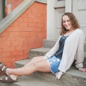 Meet your Posher, Brooke